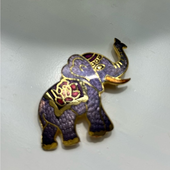 Cloisonné Thai Elephant Pin - Picture 3 of 8